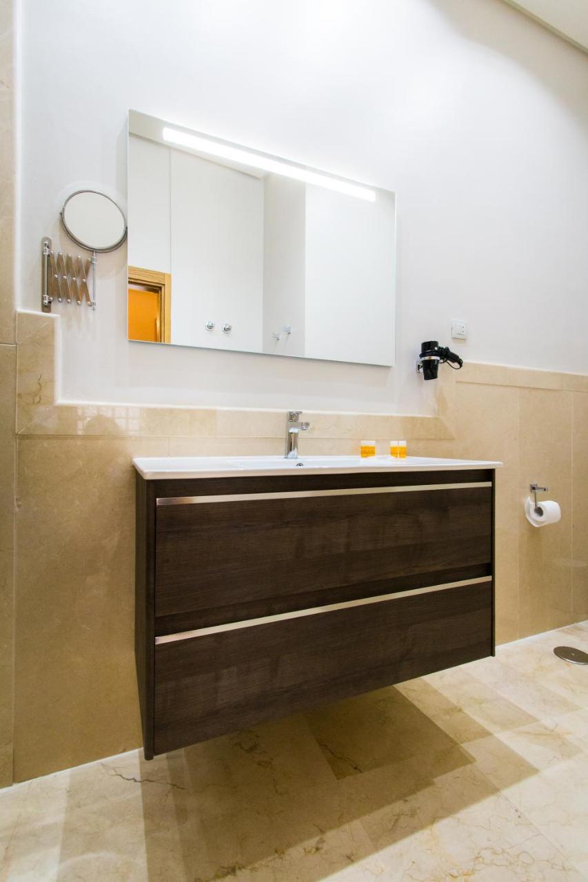 Holidays2Malaga Junto Catedral Apartamento Exterior foto